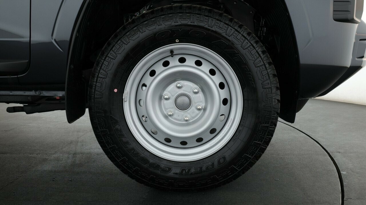 Mitsubishi Triton image 4