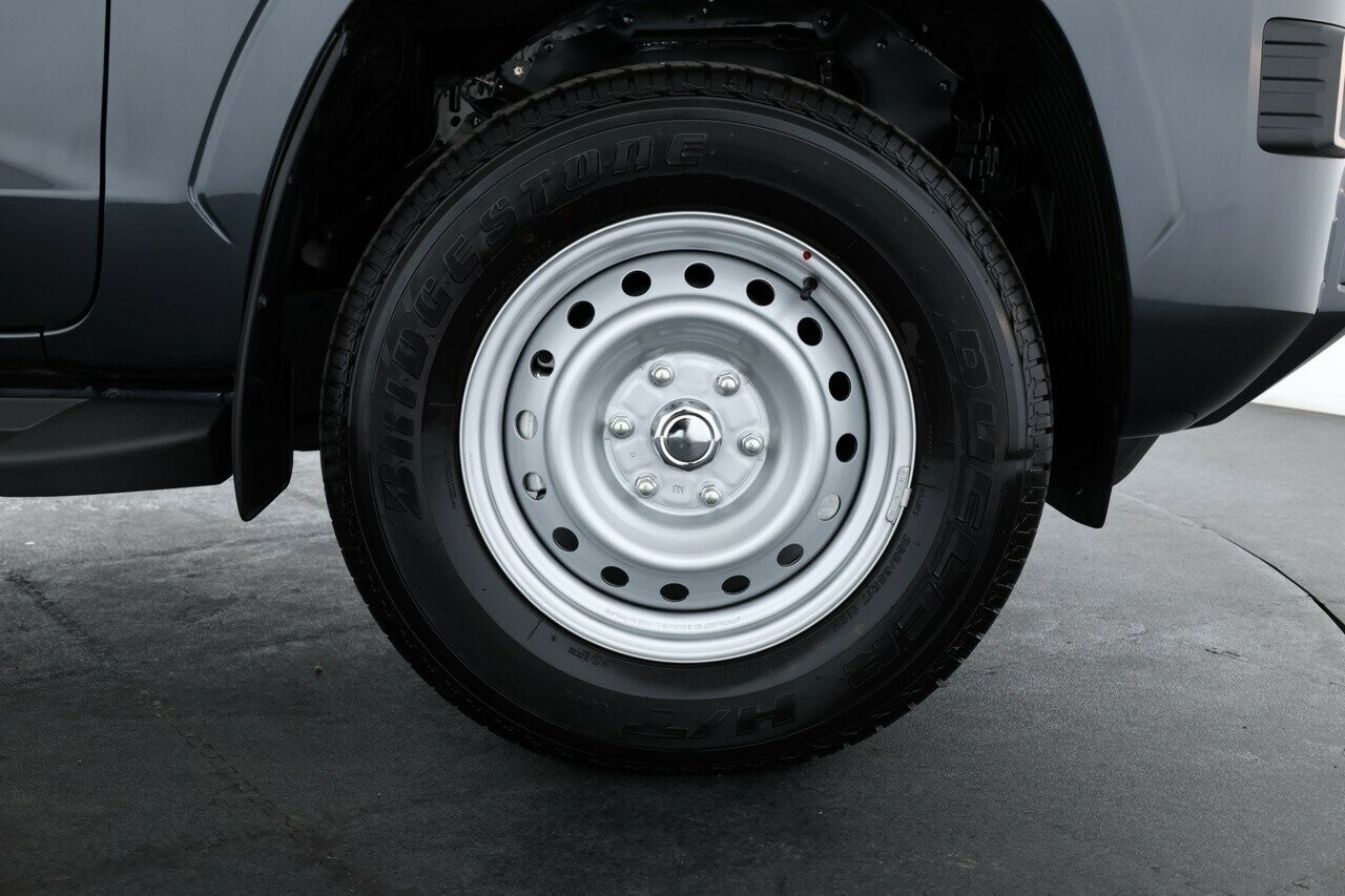 Mitsubishi Triton image 4