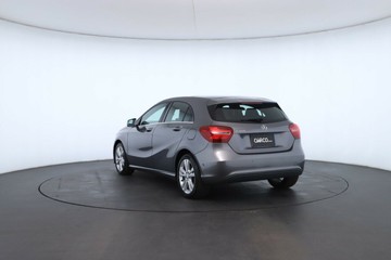 https://vehicle-cdn.autoleague.cloud/34720_61036421_13.jpg