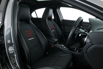 https://vehicle-cdn.autoleague.cloud/34720_61036421_19.jpg