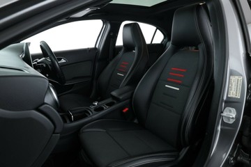https://vehicle-cdn.autoleague.cloud/34720_61036421_30.jpg