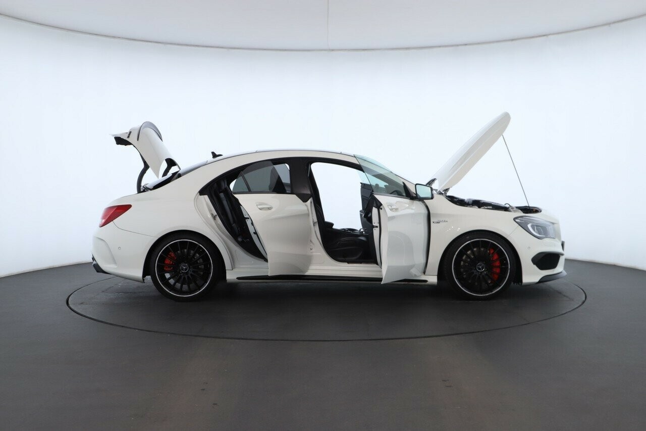 Mercedes Benz Cla-class image 2
