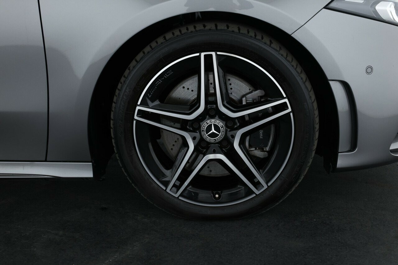 Mercedes Benz A-class image 4