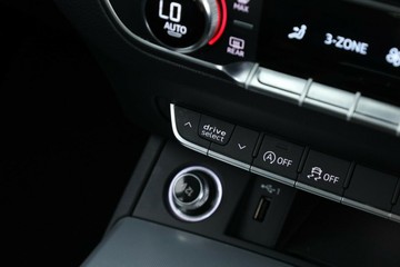 https://vehicle-cdn.autoleague.cloud/34720_61037113_29.jpg