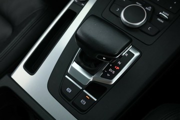 https://vehicle-cdn.autoleague.cloud/34720_61037113_32.jpg