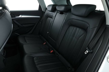 https://vehicle-cdn.autoleague.cloud/34720_61037113_37.jpg