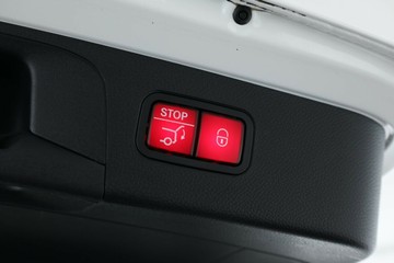 https://vehicle-cdn.autoleague.cloud/34720_61037161_17.jpg