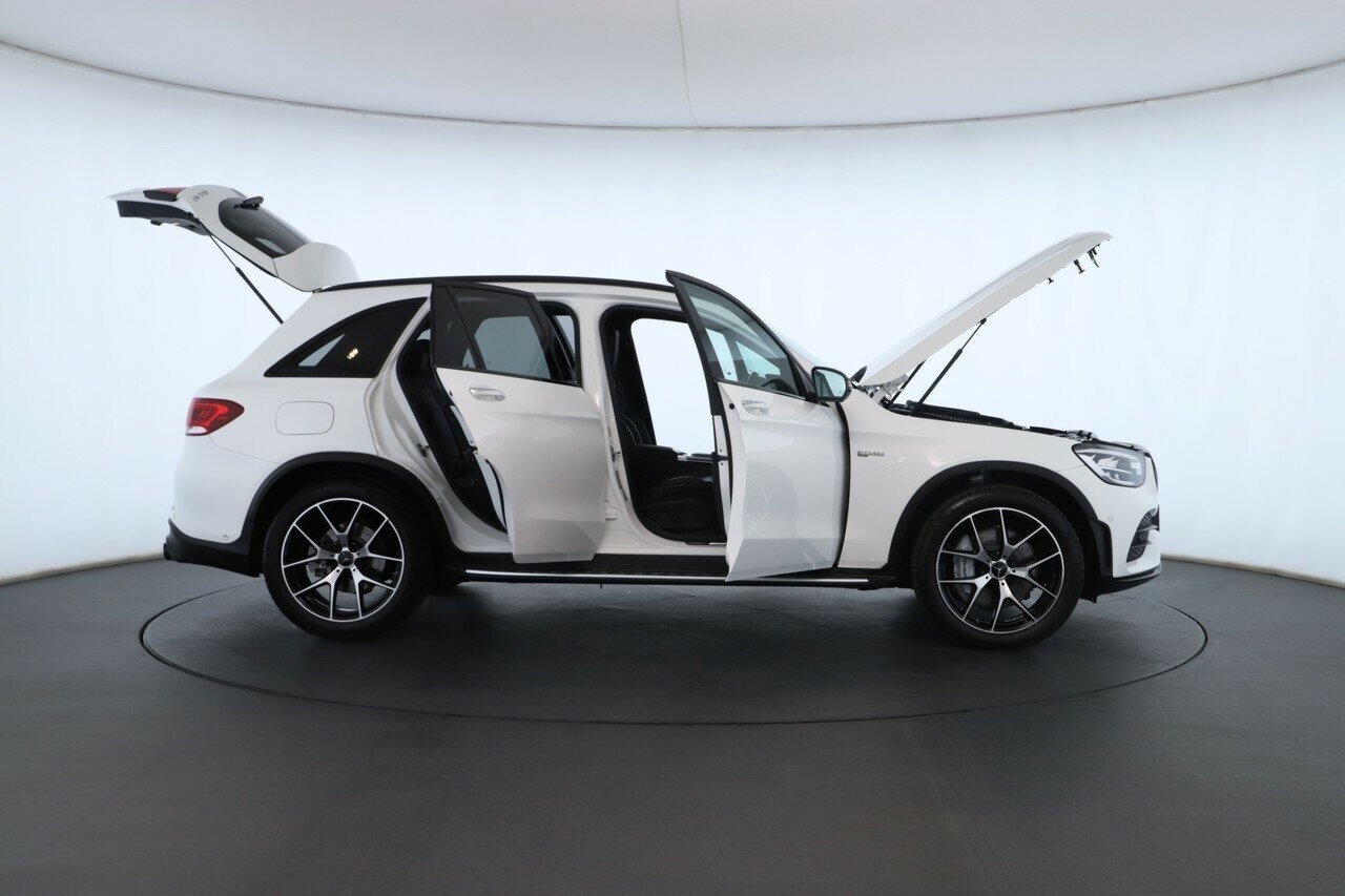 Mercedes Benz Glc-class image 2