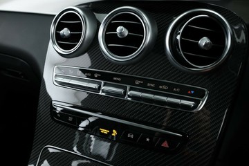 https://vehicle-cdn.autoleague.cloud/34720_61037161_28.jpg