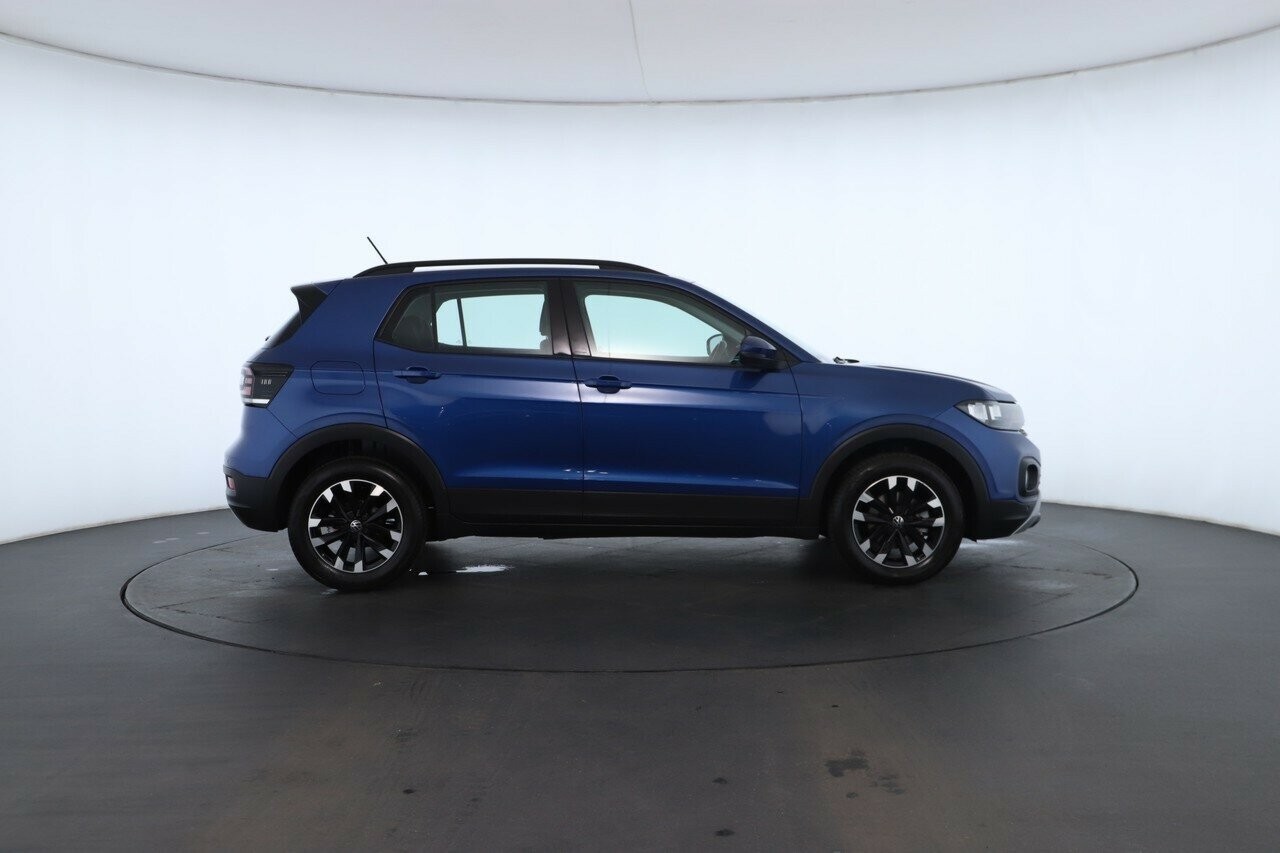 Volkswagen T-cross image 3