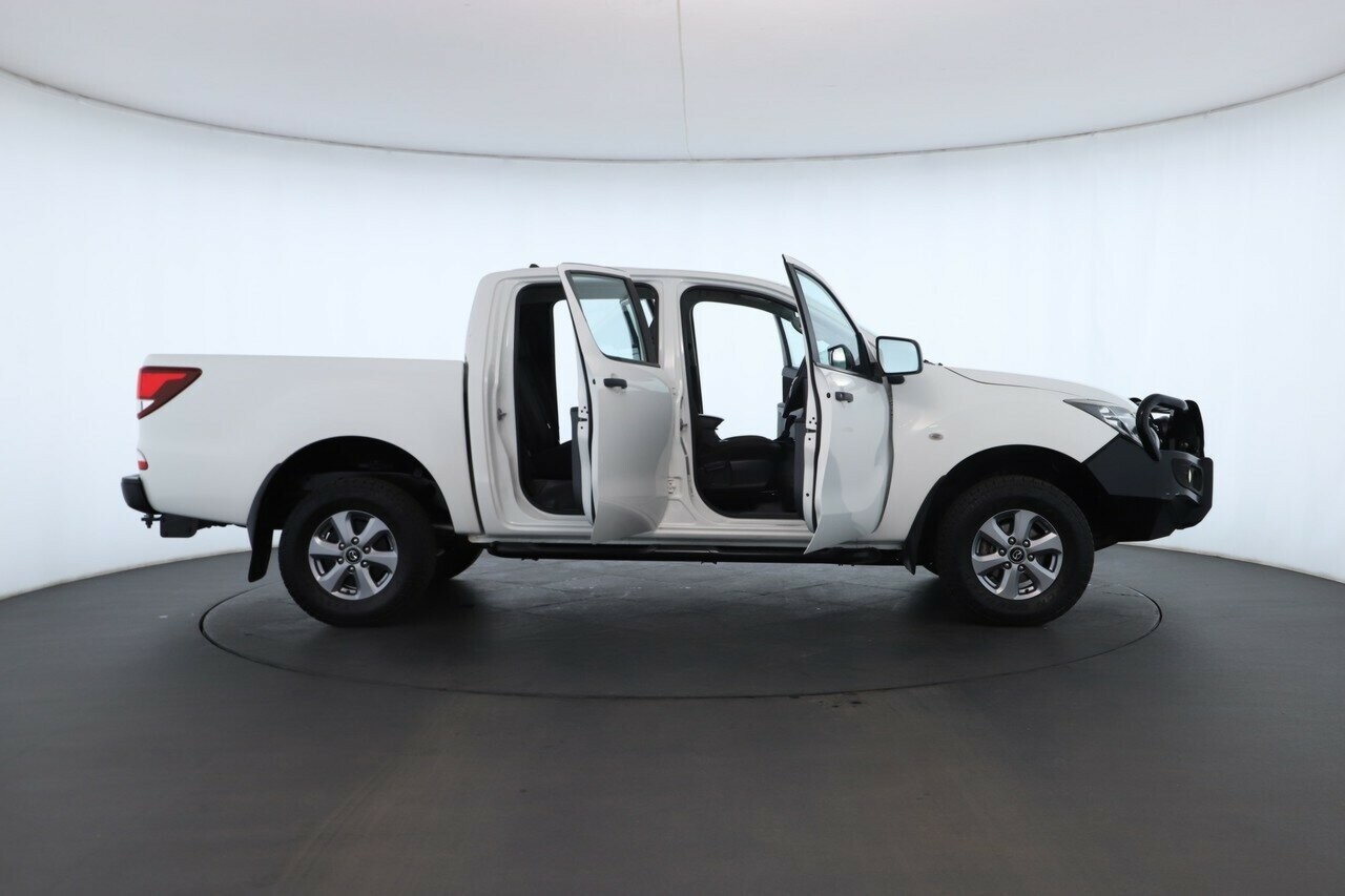 Mazda Bt-50 image 2