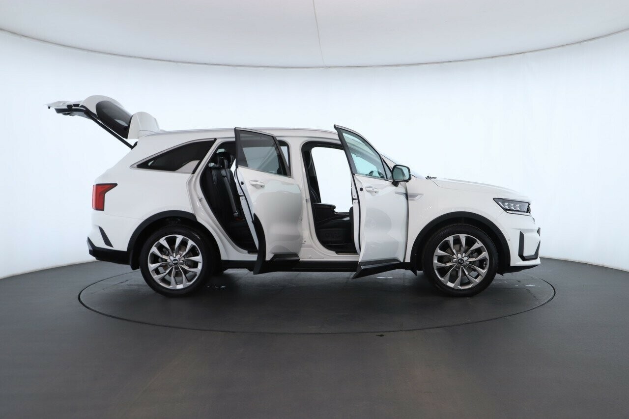 Kia Sorento image 2