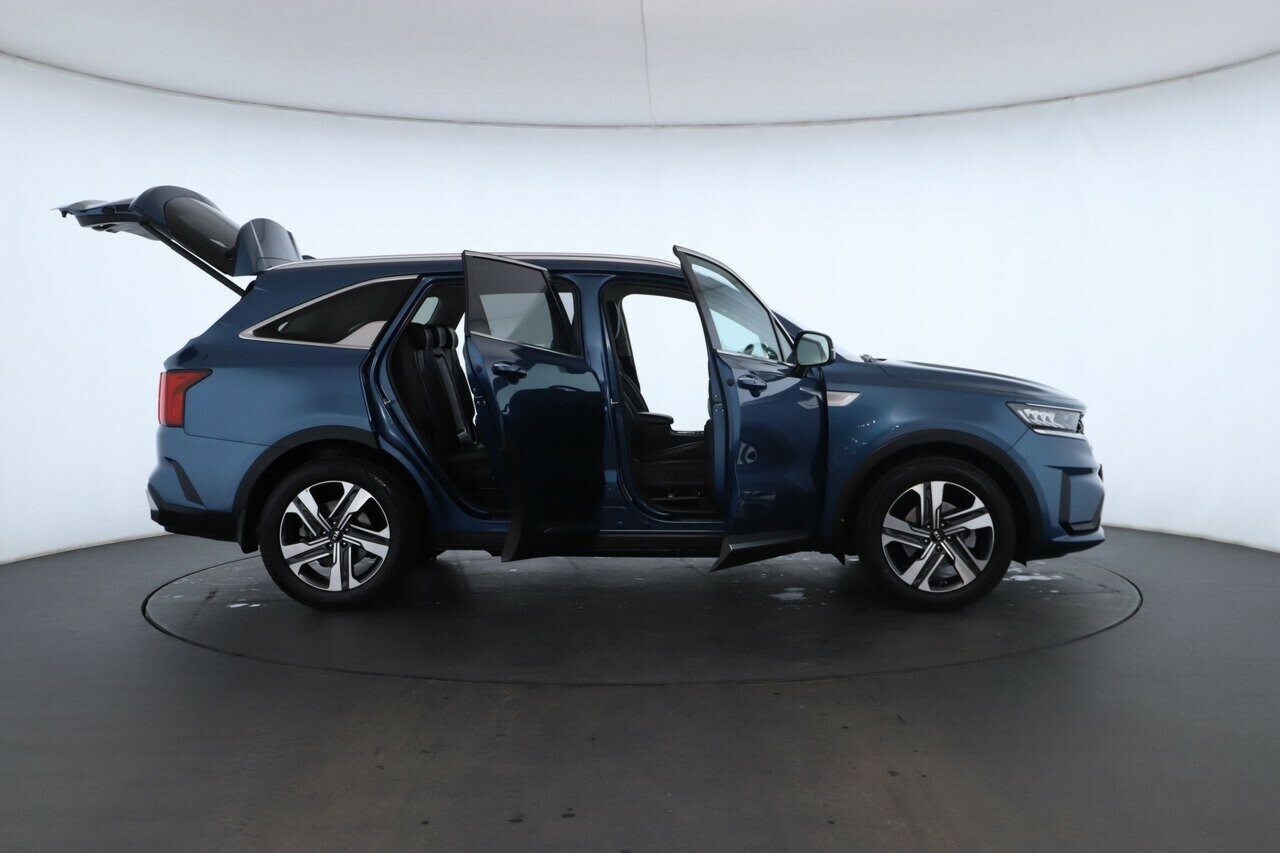 Kia Sorento image 2