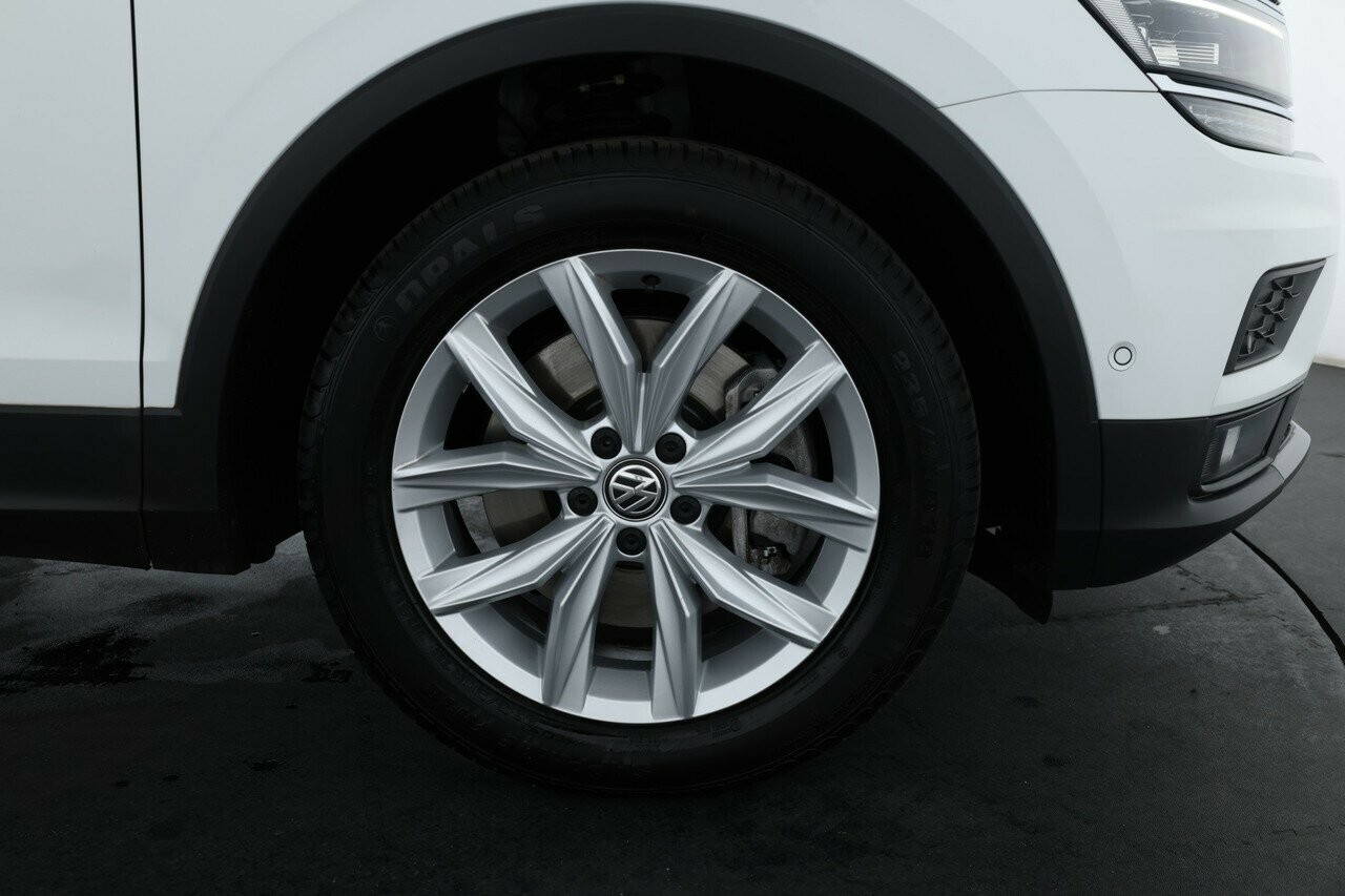 Volkswagen Tiguan image 4