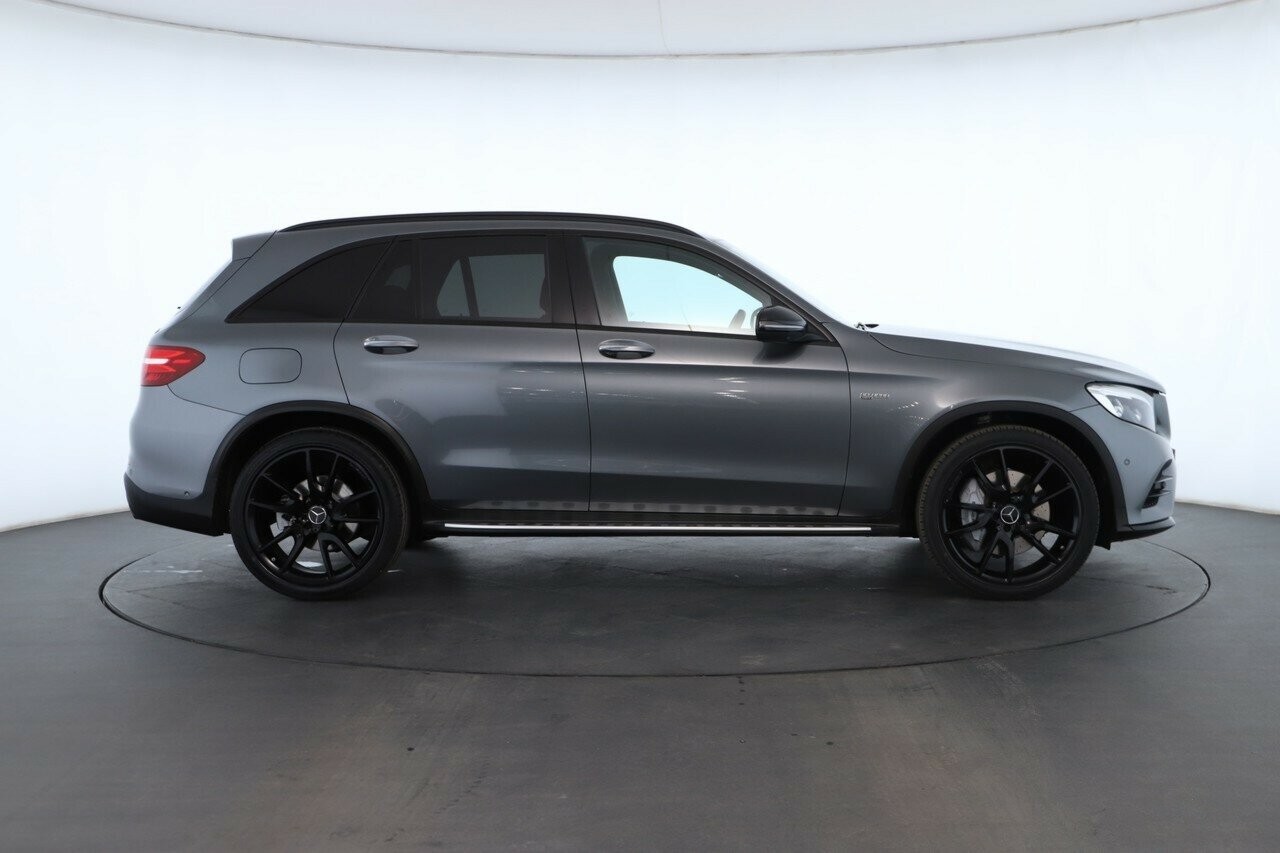 Mercedes Benz Glc-class image 2