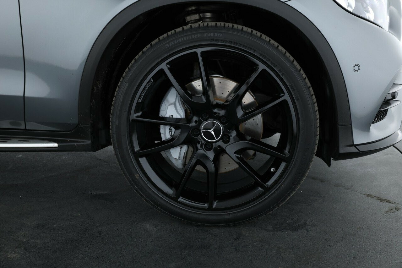 Mercedes Benz Glc-class image 4