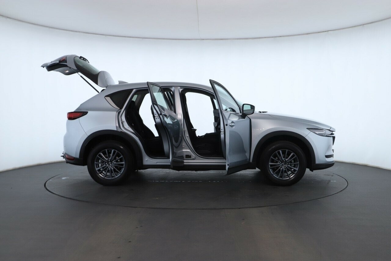 Mazda Cx-5 image 2