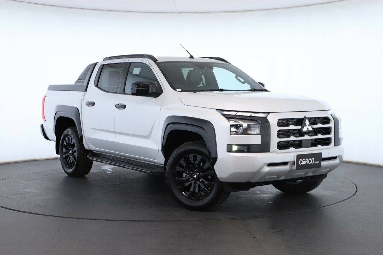 Mitsubishi Triton image 1