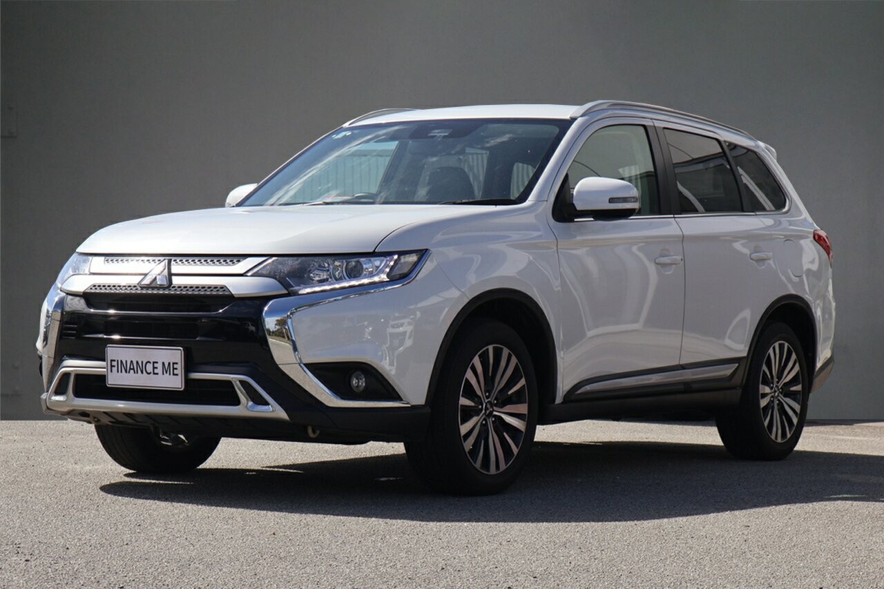 Mitsubishi Outlander image 4