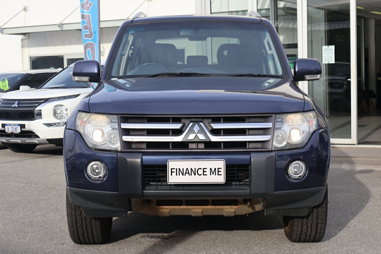 Mitsubishi Pajero image 3