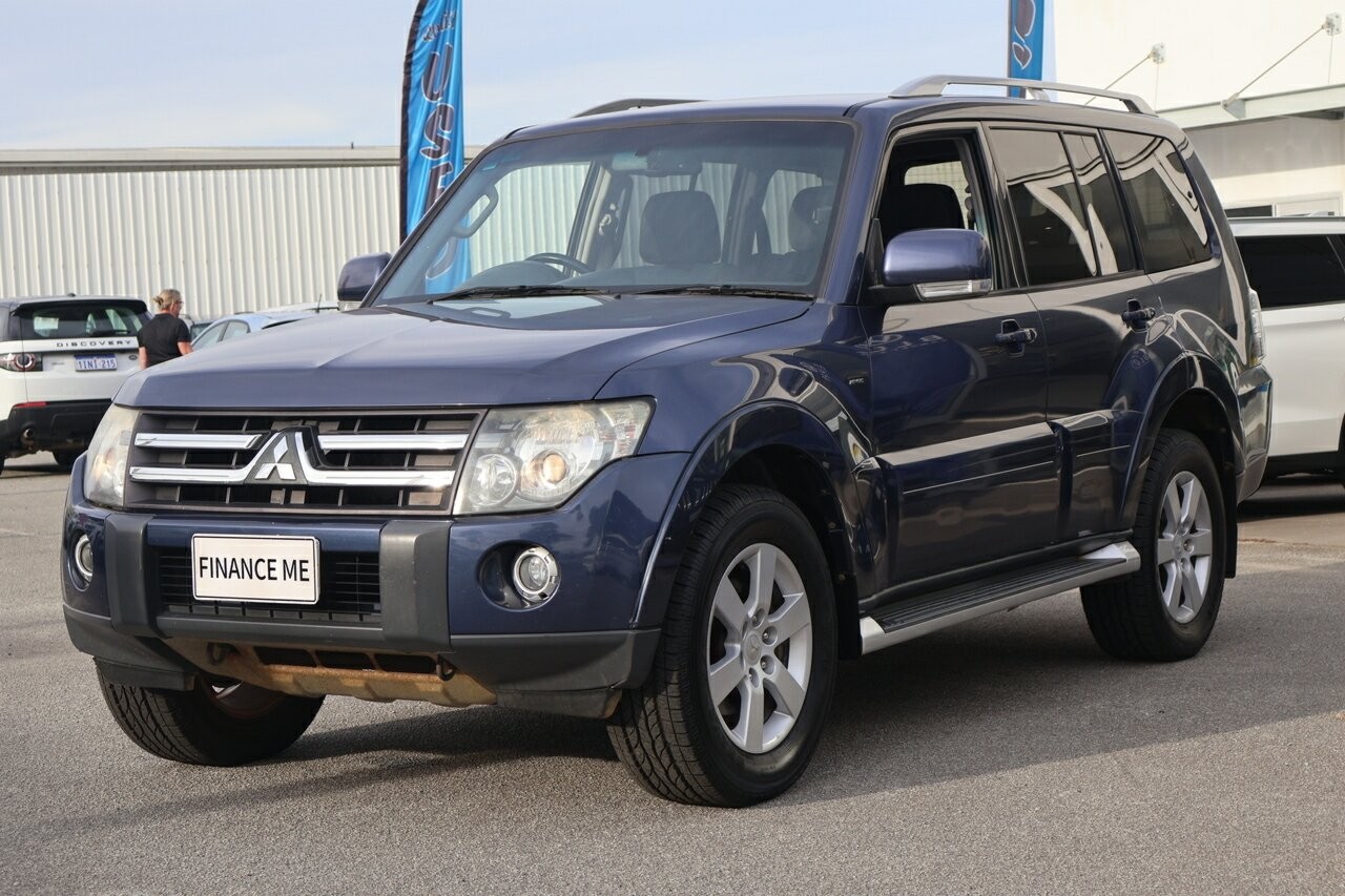 Mitsubishi Pajero image 4