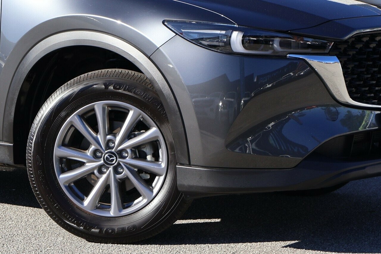 Mazda Cx-5 image 2