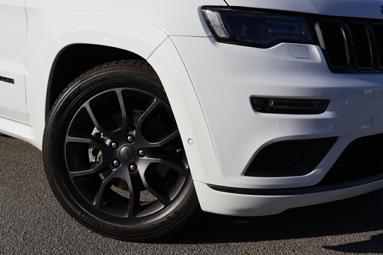 Jeep Grand Cherokee image 2