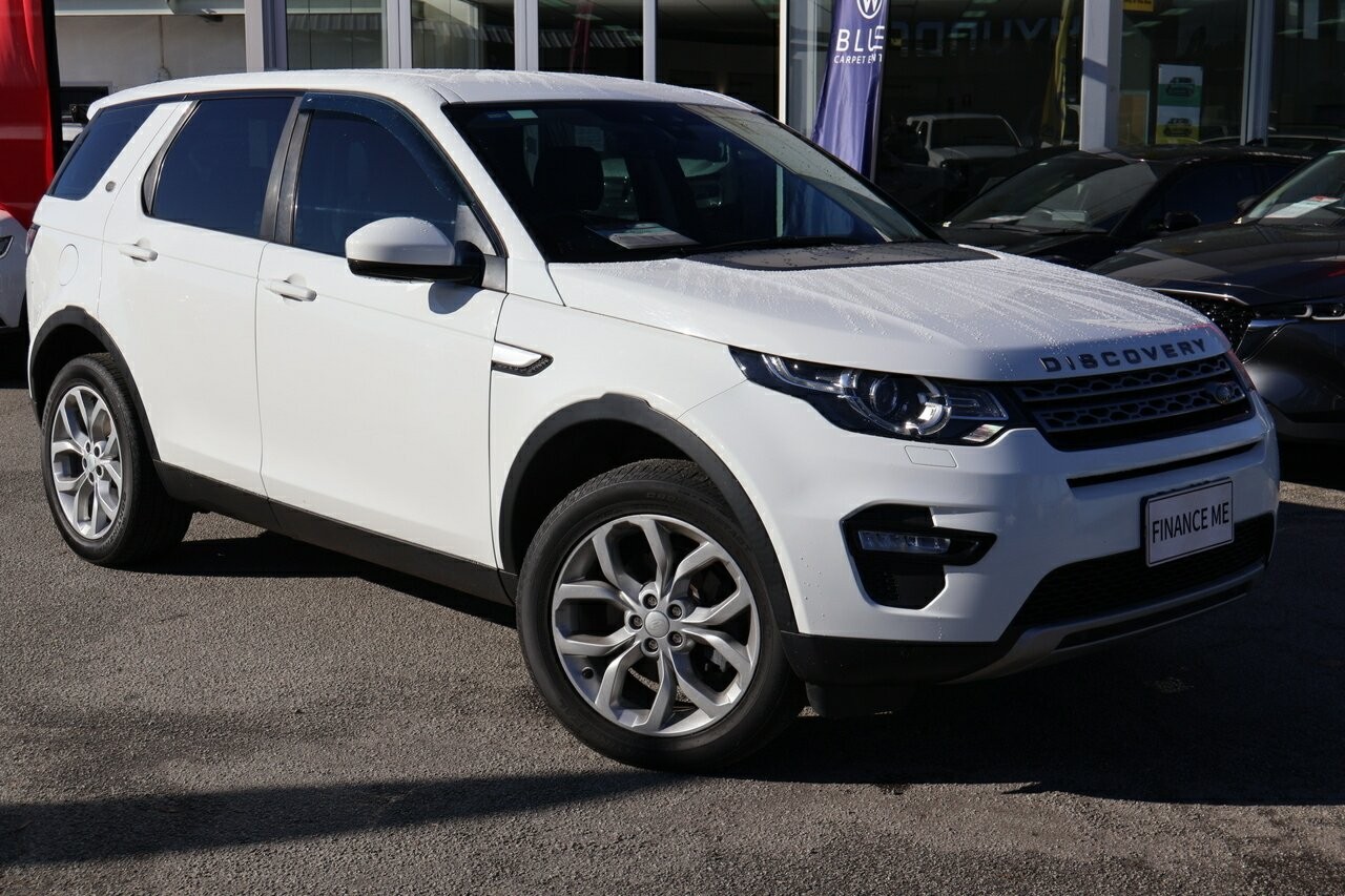 Land Rover Discovery Sport image 1