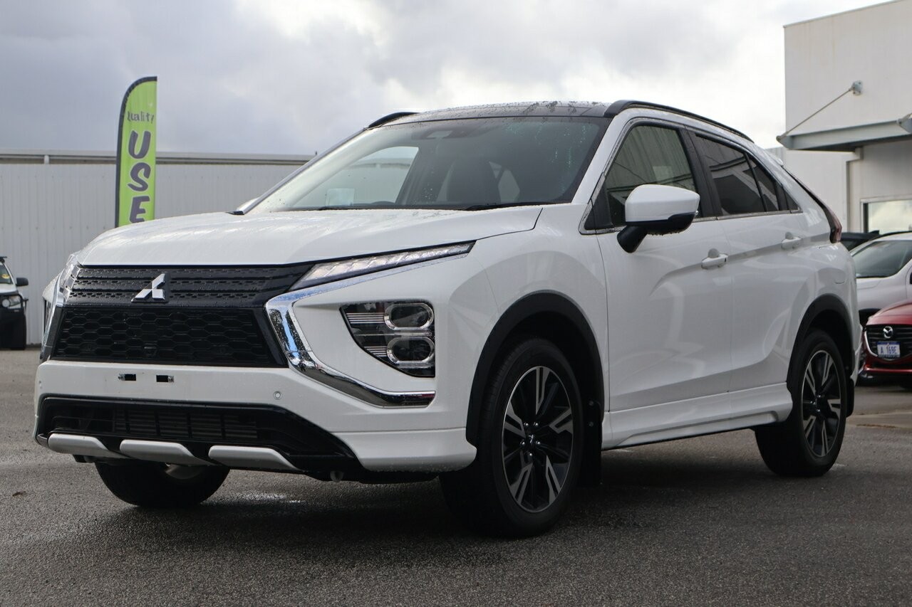 Mitsubishi Eclipse Cross image 4