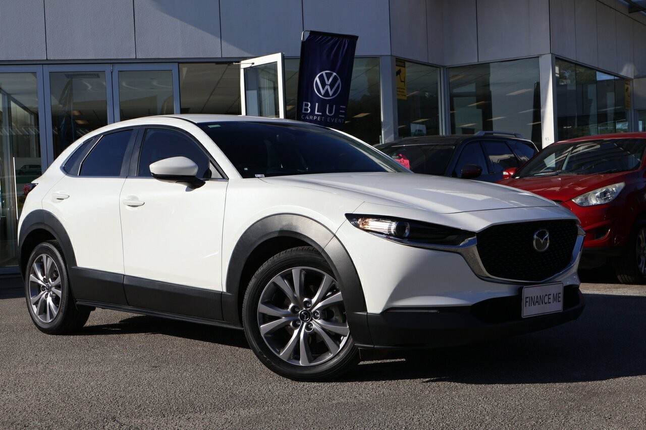 Mazda Cx-30 image 1