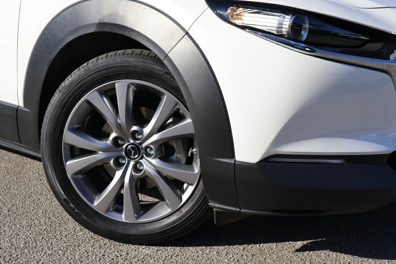 Mazda Cx-30 image 2