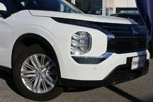 Mitsubishi Outlander image 3