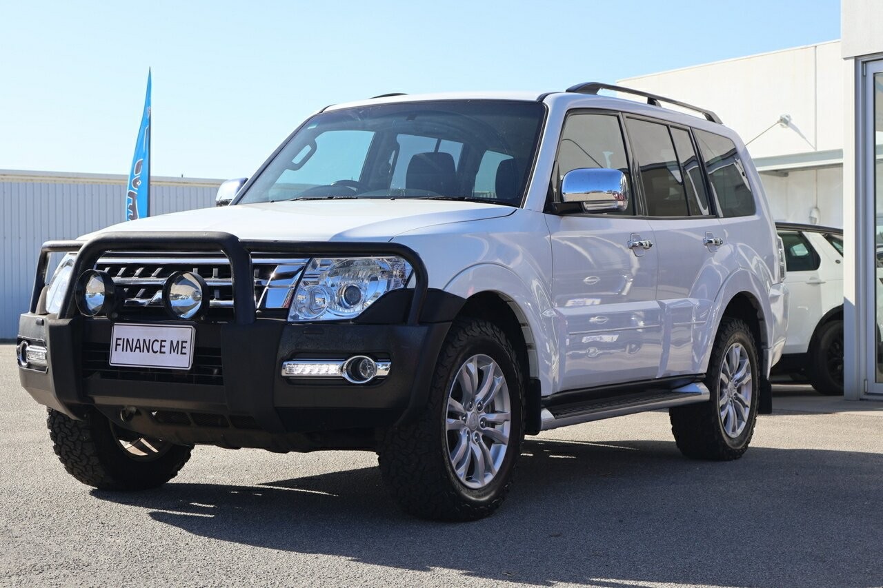 Mitsubishi Pajero image 4