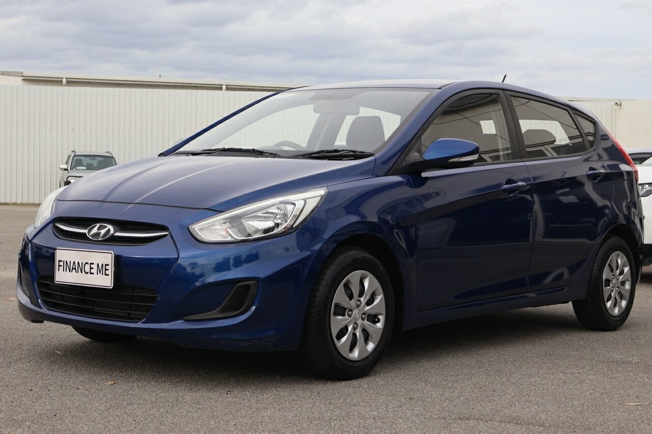 Hyundai Accent image 4