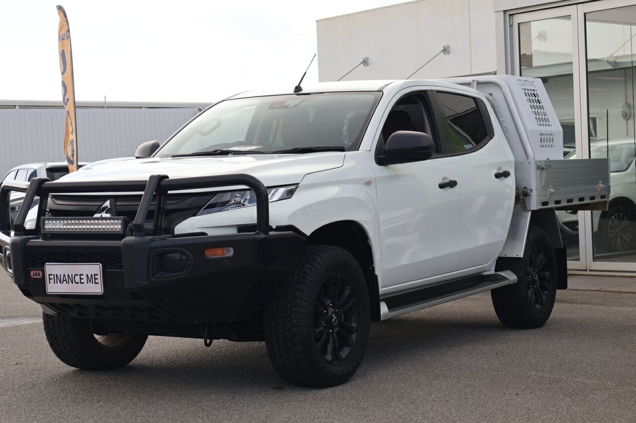 Mitsubishi Triton image 4