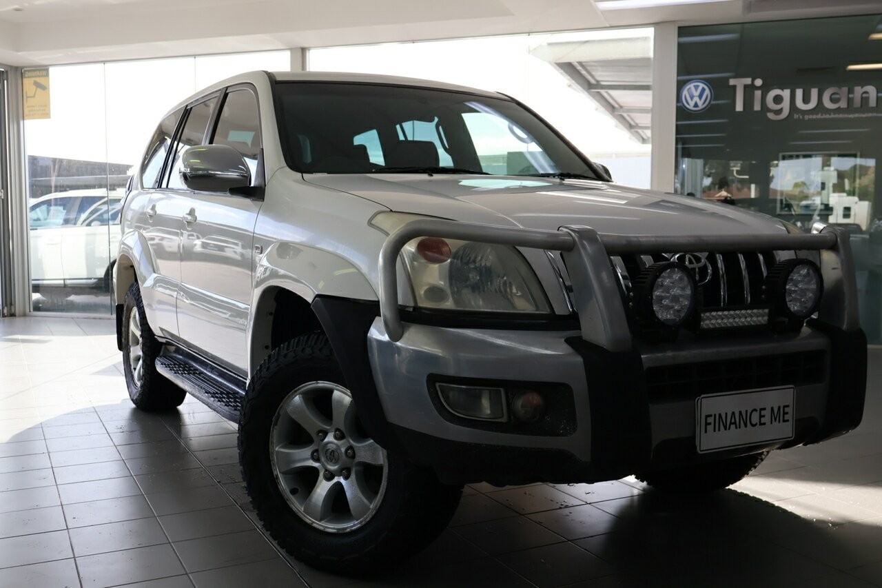 Toyota Landcruiser Prado image 1