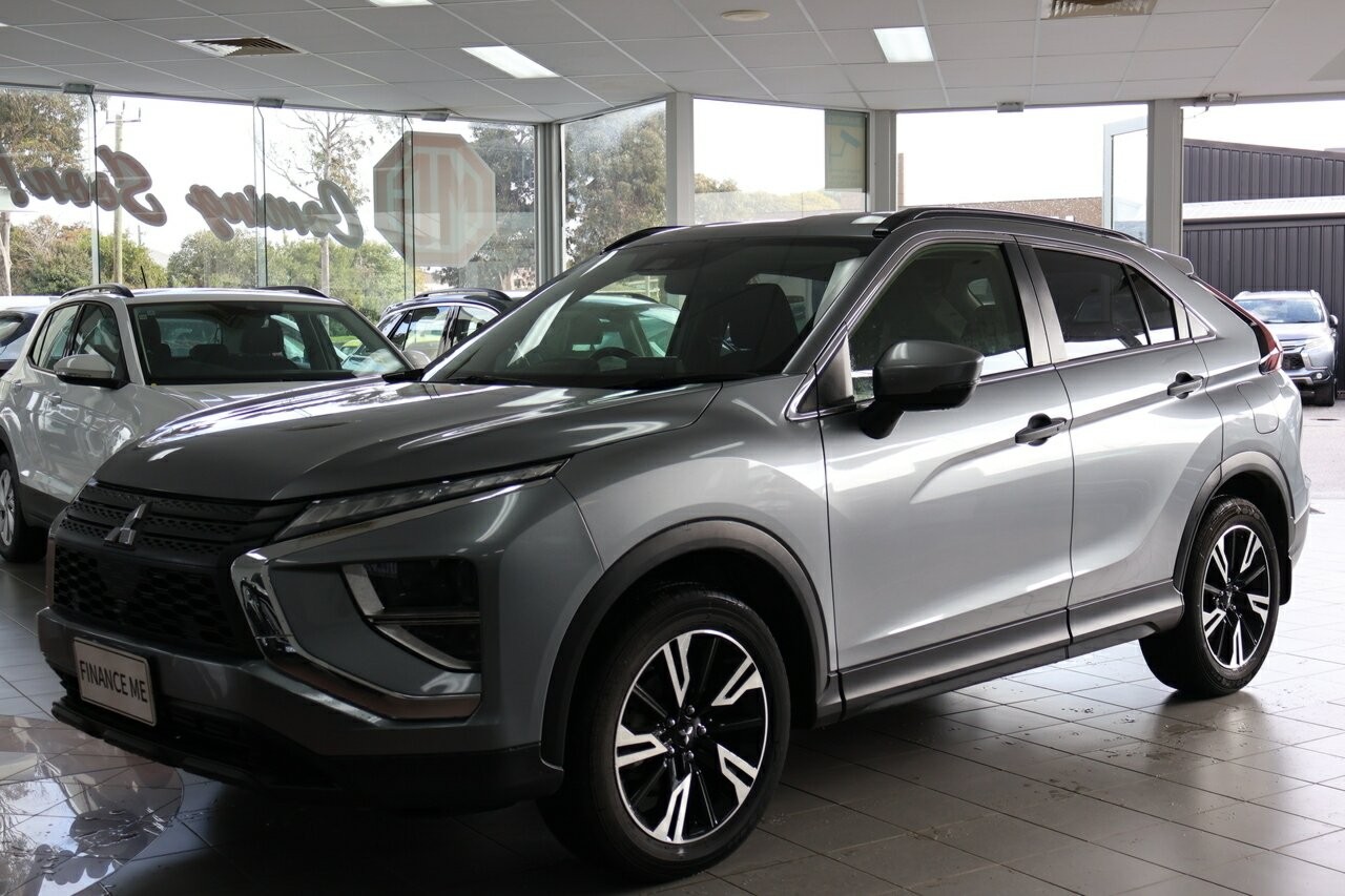 Mitsubishi Eclipse Cross image 4