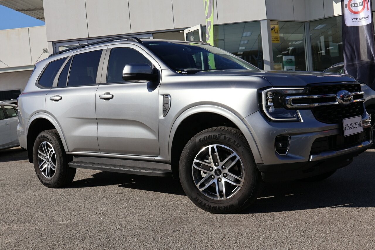 Ford Everest image 1