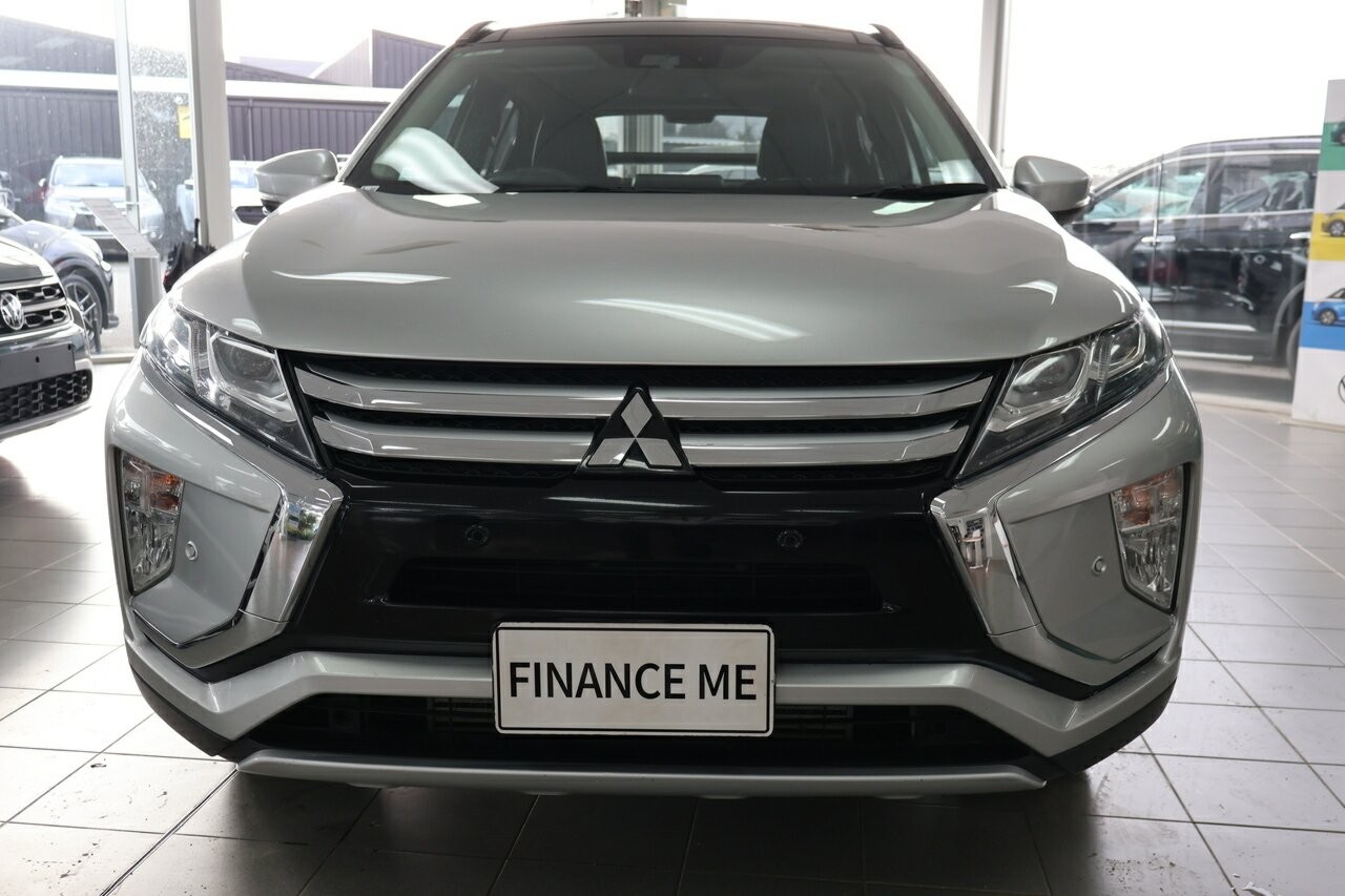 Mitsubishi Eclipse Cross image 3