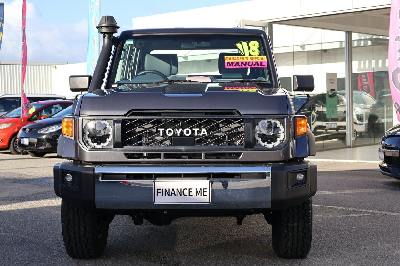 Toyota Landcruiser image 3