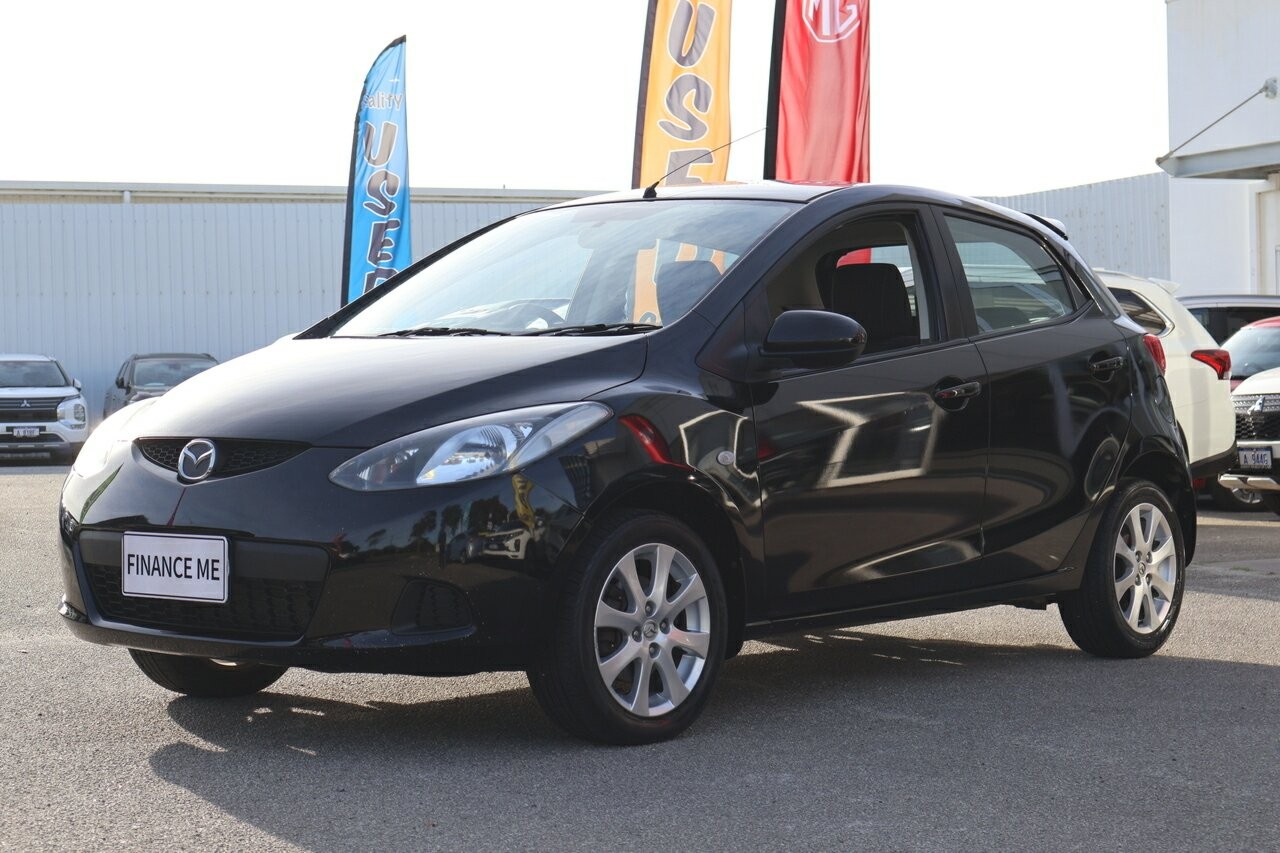 Mazda 2 image 4
