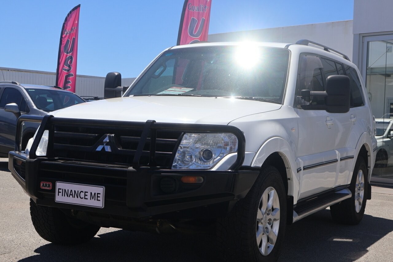 Mitsubishi Pajero image 4
