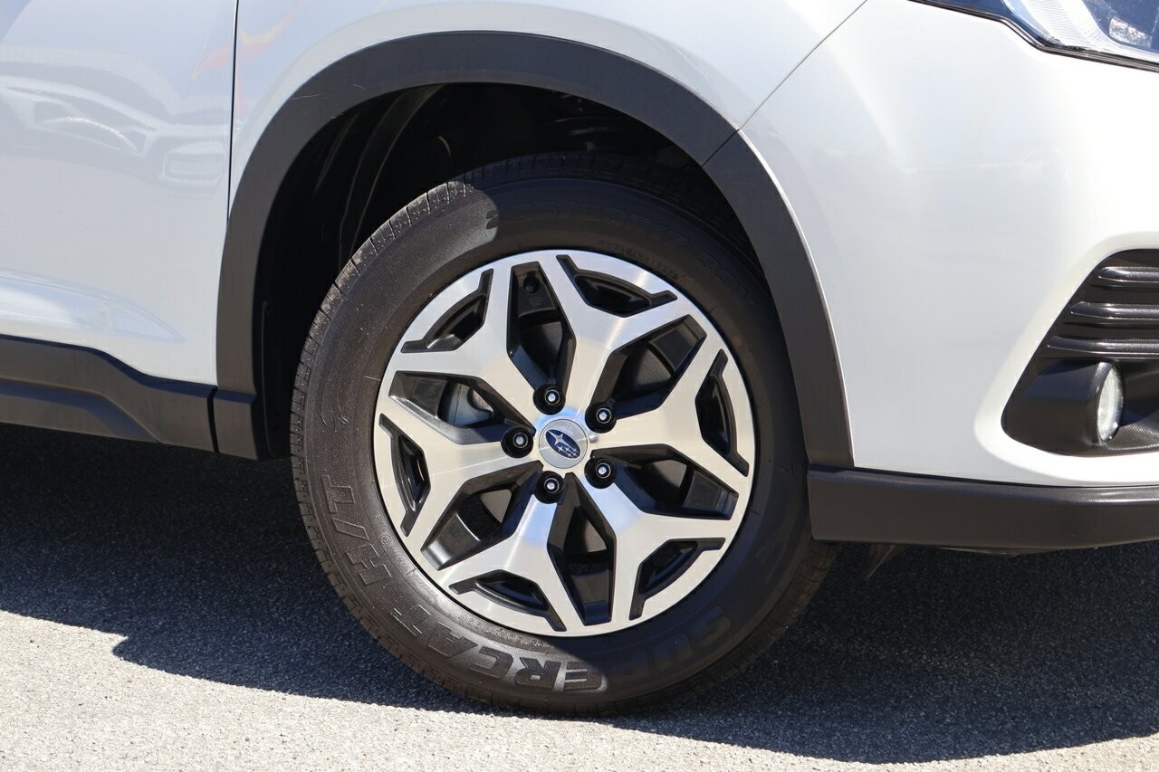 Subaru Forester 2.5i (Awd) image 2