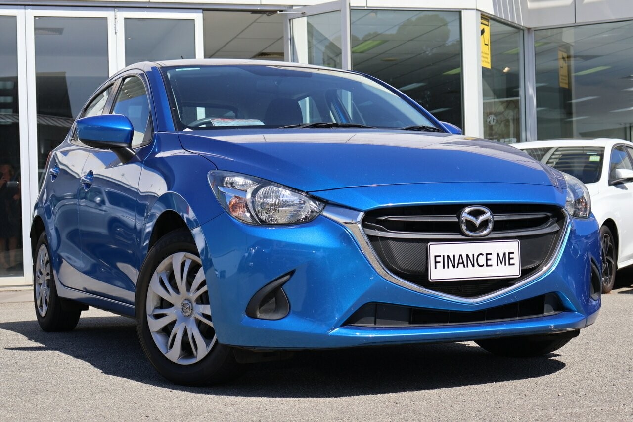 Mazda 2 image 1