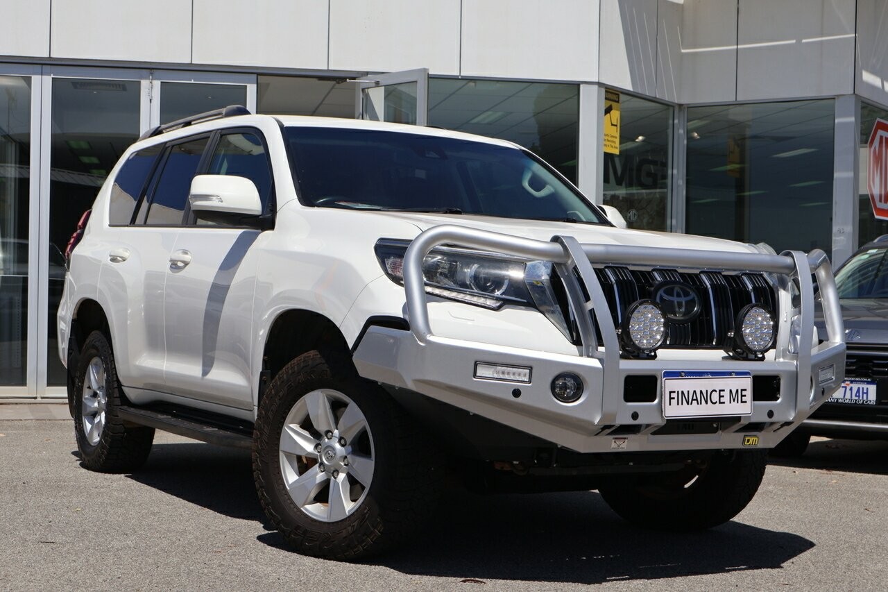 Toyota Landcruiser Prado image 1