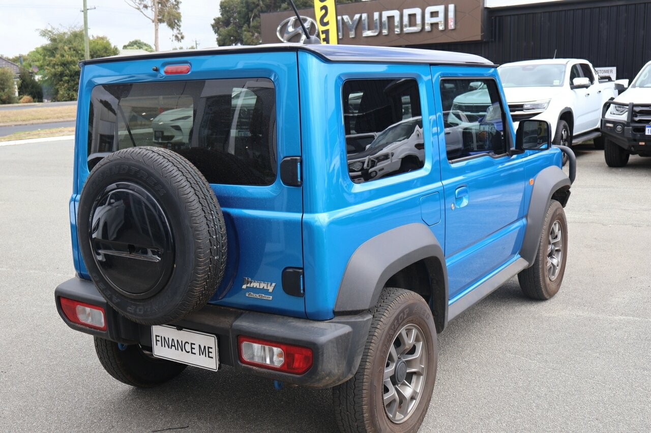 Suzuki Jimny image 4