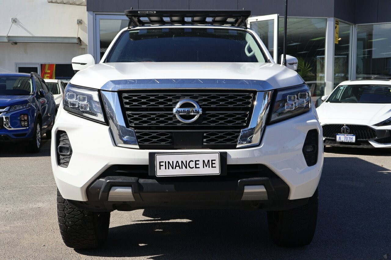 Nissan Navara image 2