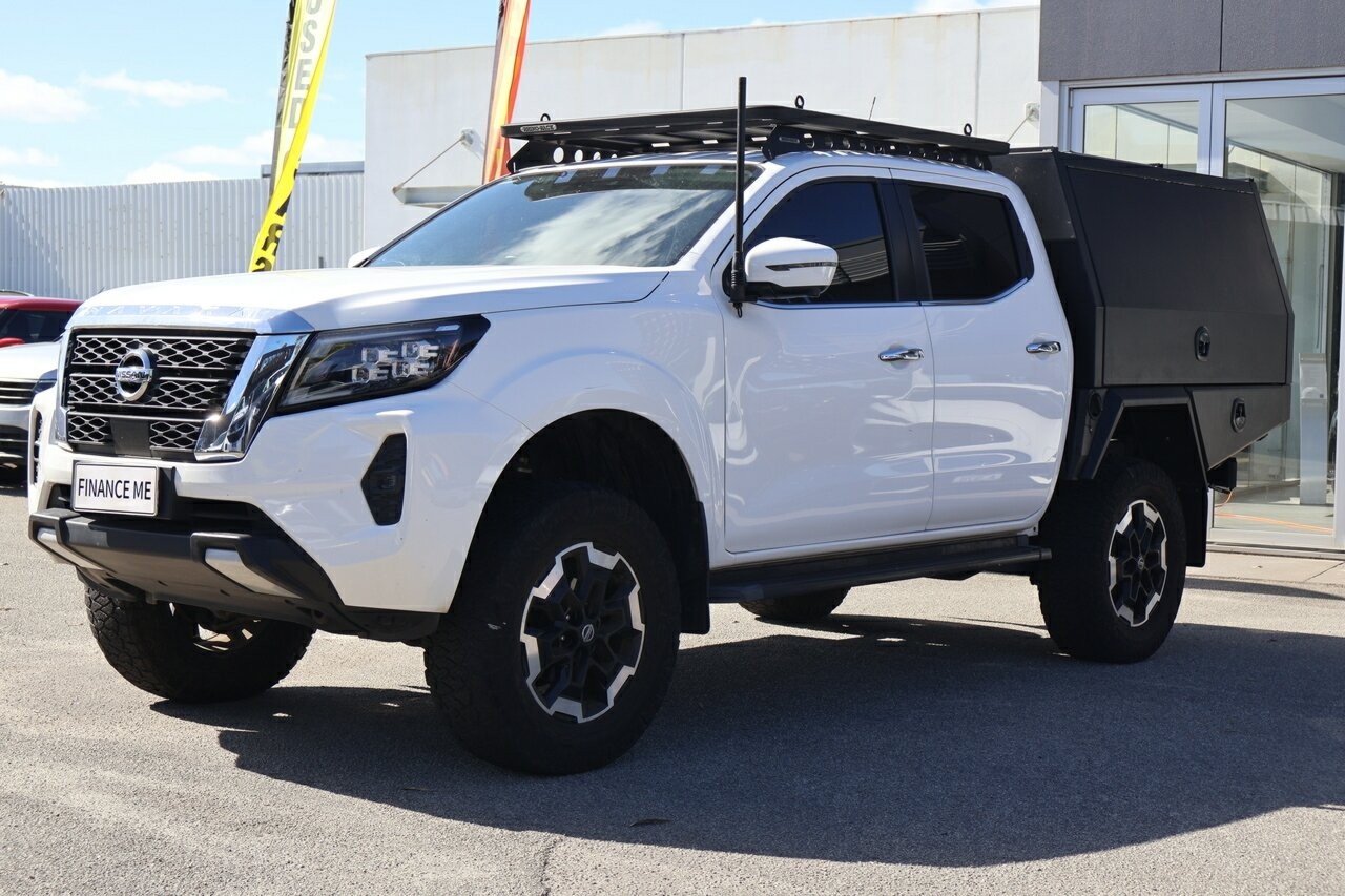 Nissan Navara image 3