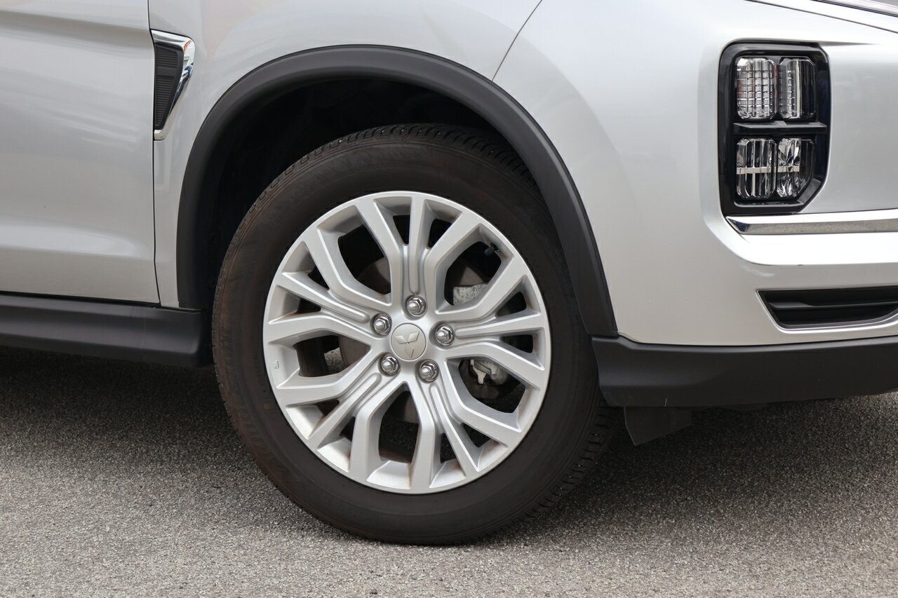 Mitsubishi Asx image 2