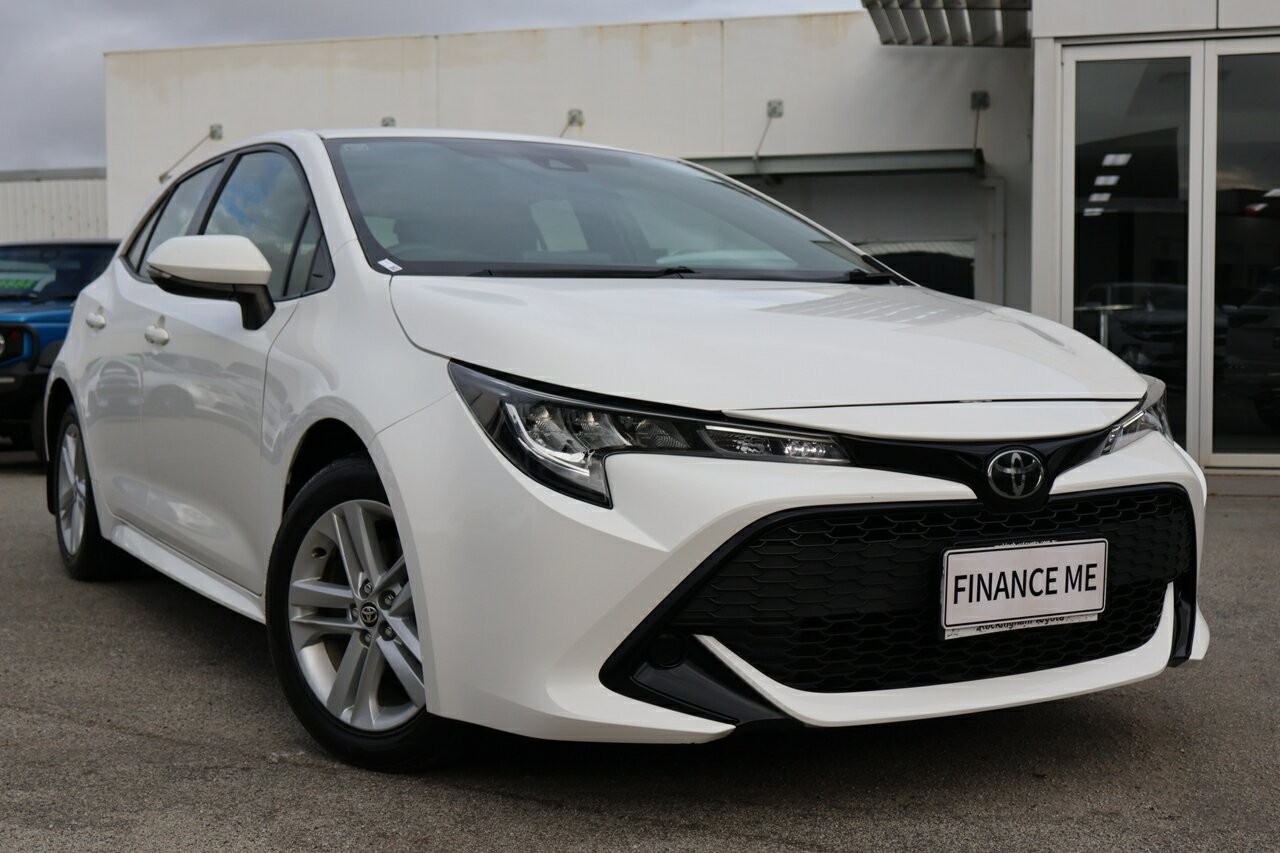 Toyota Corolla image 1